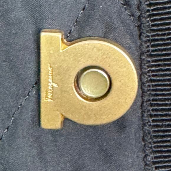 Salvatore Ferragamo Size 8 Black Logo Snap Quilted Zebra Print Lined Jacket - Picture 8 of 9